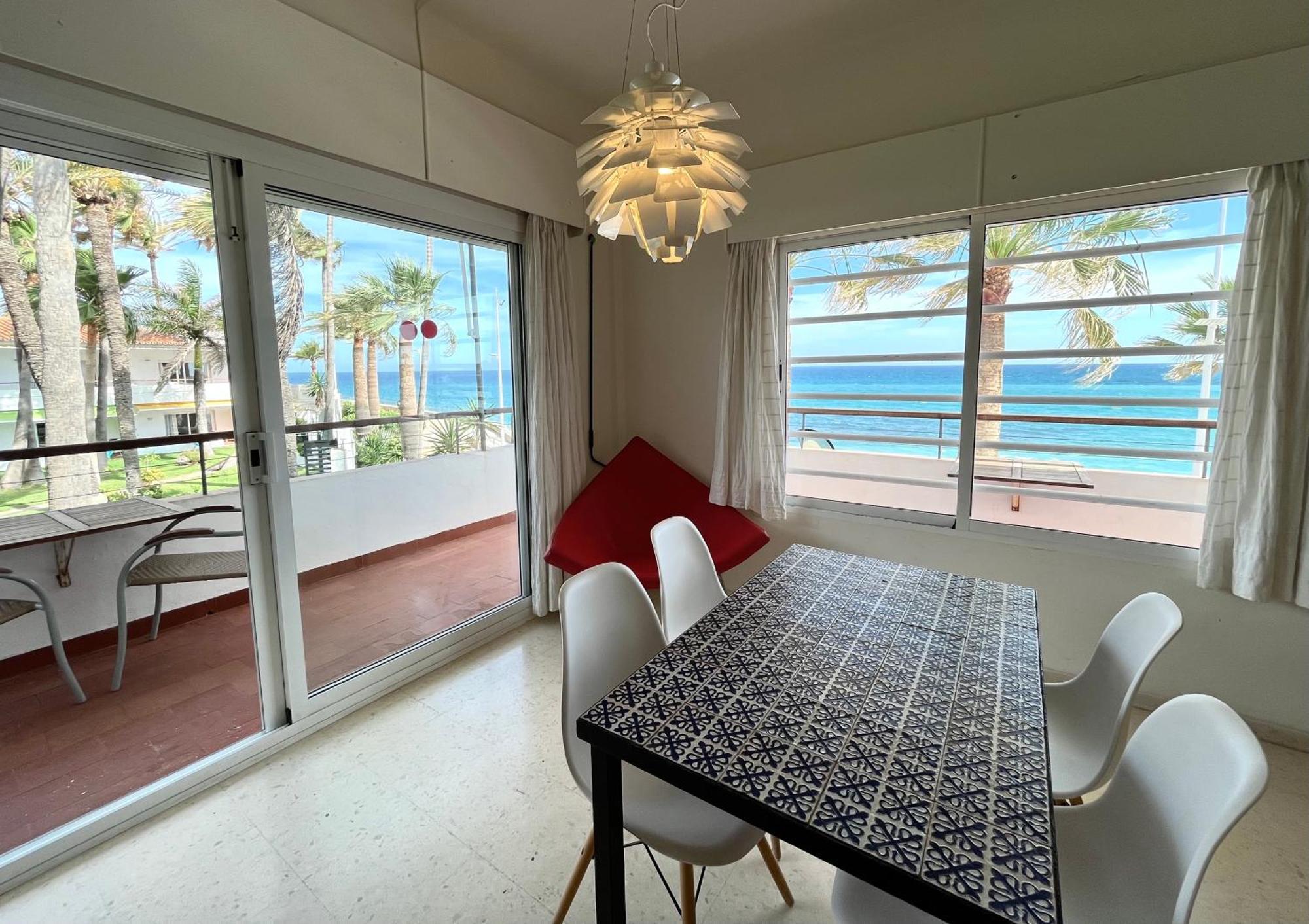 Apartamentos Playa Torrecilla Nerja Exterior photo