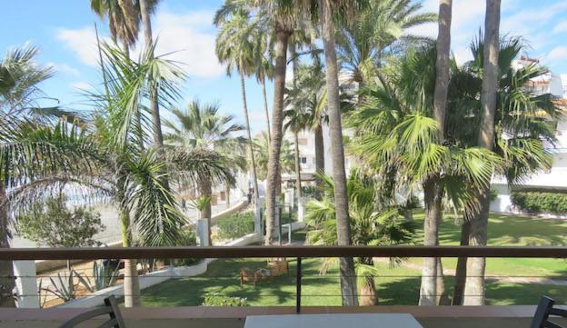 Apartamentos Playa Torrecilla Nerja Room photo