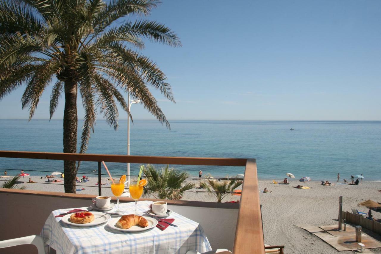 Apartamentos Playa Torrecilla Nerja Exterior photo